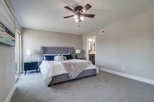 3104 Orleans, San Diego CA  92110-5947 exterior