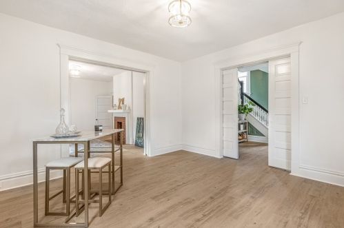 318 New Castle St, Zelienople PA  16063-1336 exterior