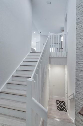 2256 Ashton Oaks Ln, Naples, FL 34109-1474