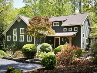 1628 Squire Davis Rd, Kernersville NC  27284-7712 exterior
