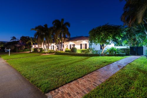 1215 Crestwood Dr, Delray Beach FL  33483-7211 exterior