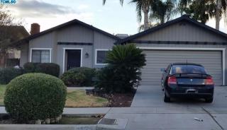 1379 Brea Ave, Tulare, CA 93274-8400