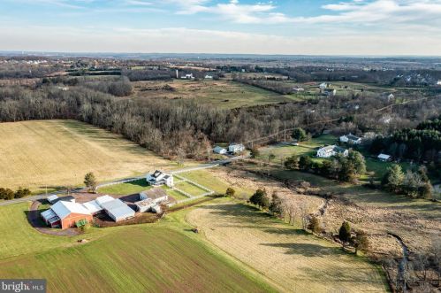 160 Metka Rd, Collegeville PA  19473-1632 exterior