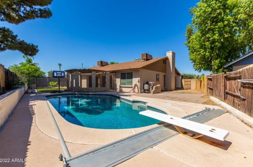 10841 39th Dr, Phoenix, AZ 85029-3901
