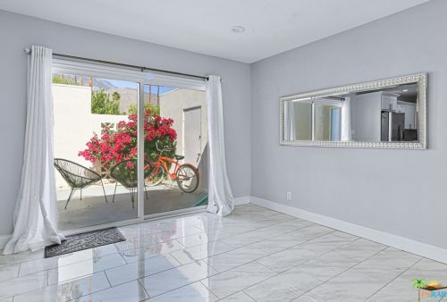 1840 Sandcliff Rd, Palm Springs CA  92264-4844 exterior