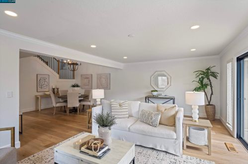 1 Chorley Walk, Concord, CA 94523-2072