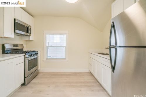 534 25th St, Oakland CA  94606-4145 exterior