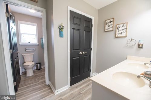 451 Hughs Rd, Charles Town WV  25414-5554 exterior