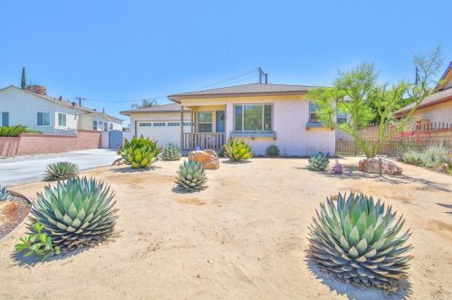 8551 Cavel St, Downey, CA 90242-2519