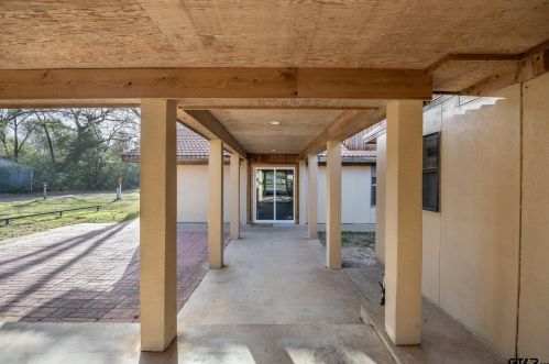 16892 Oakwood Dr, Flint TX  75762-9644 exterior