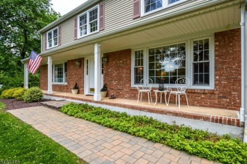 6 Cheryle Way, Annandale NJ  08801-3416 exterior