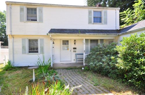 30 Porter St, Manchester, CT 06040-5436