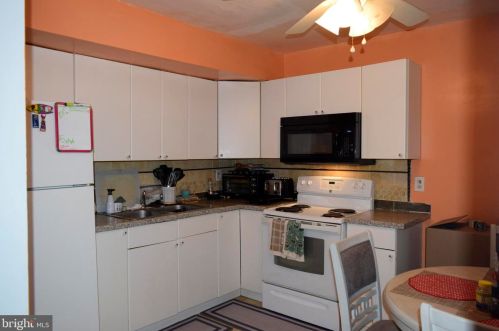 14796 Tamarack Pl, Woodbridge, VA 22191-3136