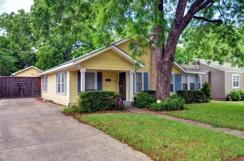 3808 Calmont Ave, Fort Worth, TX 76107-4550