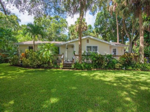 165 48th Ave, Vero Beach, FL 32968-2314