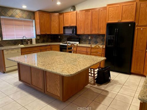 3143 Golfwood Ct, Lancaster, CA 93536-1113