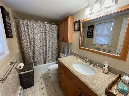 18 Lk Ave, Hillburn NY  10931-9002 exterior
