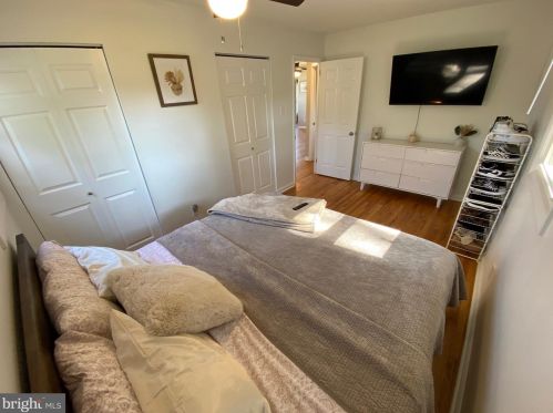 26 Auburn Dr, New Castle DE 19720-2305 exterior