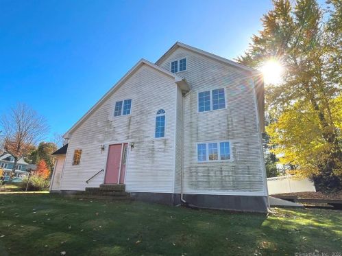 10 Grant Farm Rd, Manchester, CT 06040-6900