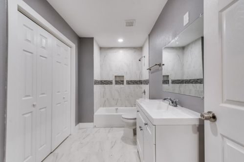 3210 Dutton Dr, Dallas TX  75211-8823 exterior