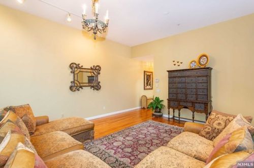 280 Main St, West Paterson NJ  07424-1236 exterior