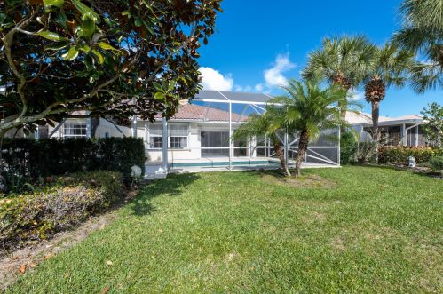 121 Euphrates Cir, West Palm Beach, FL 33410-2185