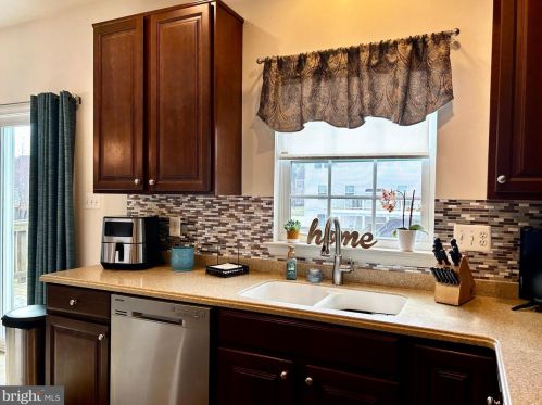 148 Killian Ln, Charles Town WV  25414-4939 exterior