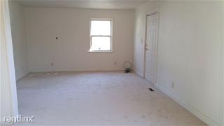 414 Ashlawn Dr, Norfolk VA  23505-1523 exterior