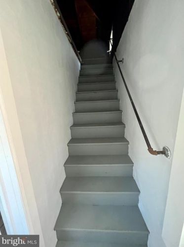 820 Bergen St, Gloucester NJ  08030-1541 exterior