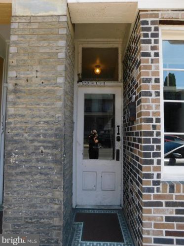 406 1st Ave, Parkesburg PA  19365-1204 exterior