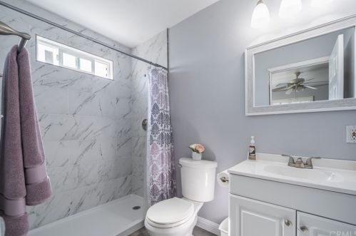 21825 Ravenna Ave, Long Beach CA  90745-3132 exterior