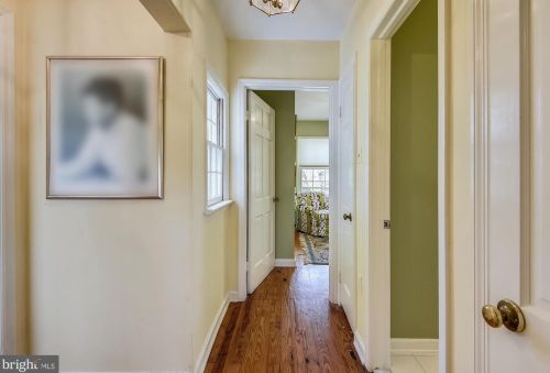 20209 St Louis Rd, Purcellville VA  20132-4905 exterior