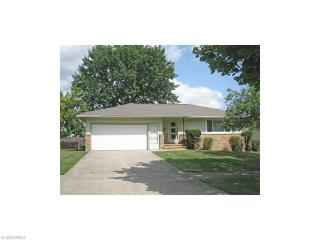 3318 Coventry Dr, Cleveland, OH 44134-5646