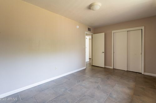 6836 13 Pl, Phoenix AZ 85042-5408 exterior