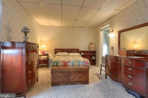 101 Rosanna St, Hummelstown PA  17036-1519 exterior