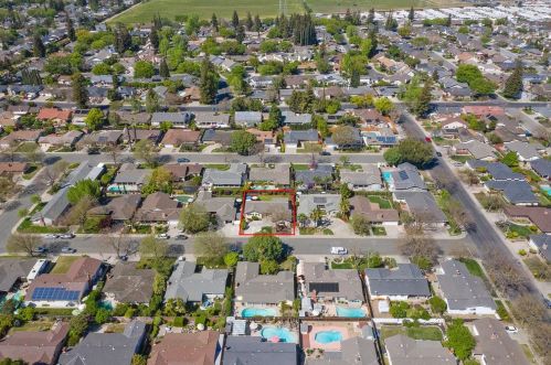 613 Mayflower St, Modesto CA  95356-1411 exterior