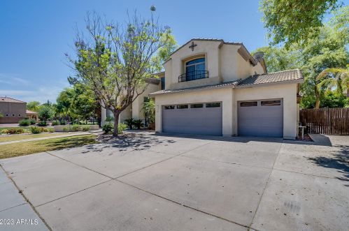3723 Latham Ct, Gilbert AZ  85297-3017 exterior