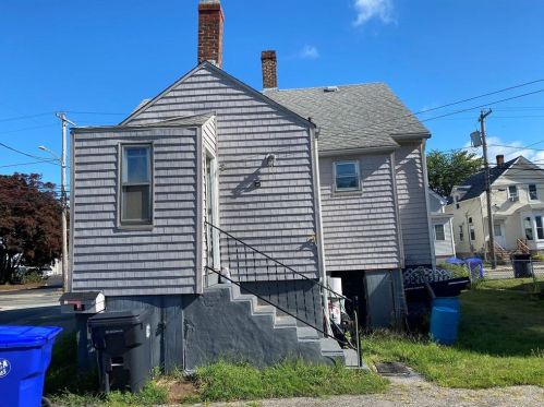 169 Child St, Warren, RI 02885-2705