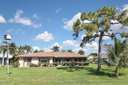 9921 Ortega Ln, Bonita Springs, FL 34135-6837