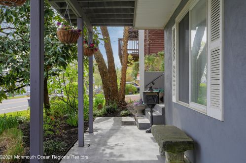 237 Shore Dr, Monmouth Hills NJ  07732-1567 exterior