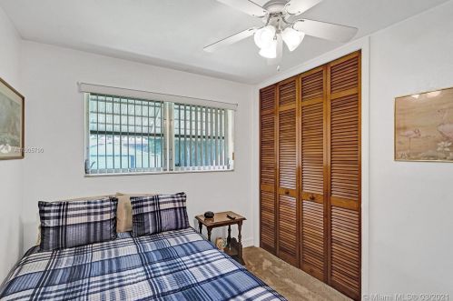 8490 10th St, Hollywood FL  33024-4939 exterior