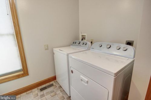 30637 Cypress Ln, Laurel DE  19956-3511 exterior