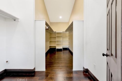 2340 Robinhood Pl, Orange CA  92867-1851 exterior