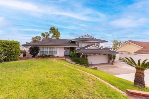 6637 Golfcrest Dr, San Diego, CA 92119-2416