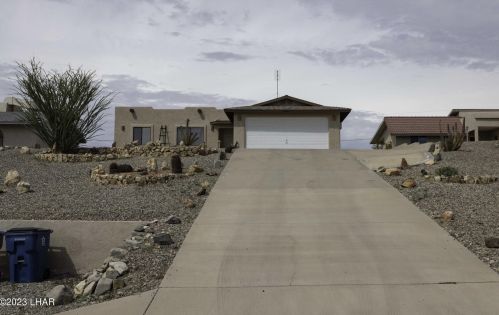 2861 Caravelle Dr, Lake Havasu City, AZ 86406-6153
