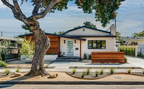 5860 Deborah St, Long Beach, CA 90815-1310