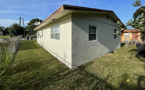2801 Avenue, Fort Pierce FL  34947-2623 exterior