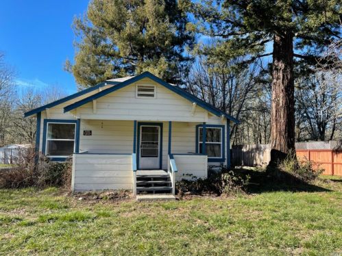 220 Ramsey Rd, Laytonville, CA