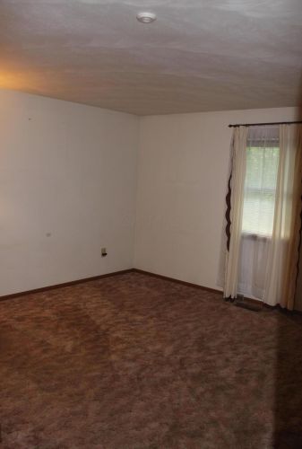 687 Elm St, Washington Ch, OH 43160-2526