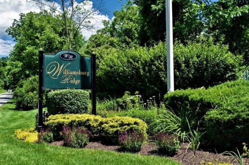 1106 Williamsburg Dr, Mahopac, NY 10541-2849